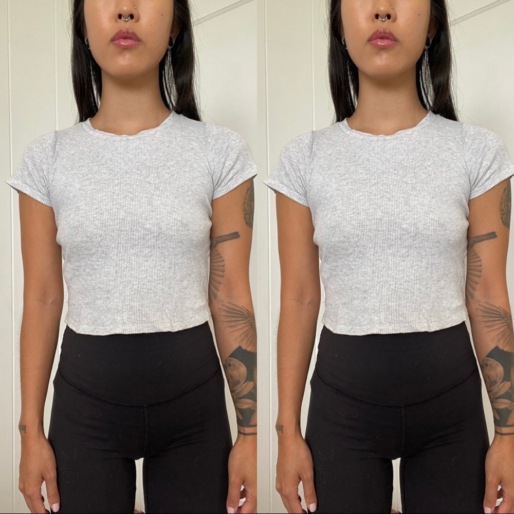 Aritzia TNA Ribbed Cropped T-Shirt